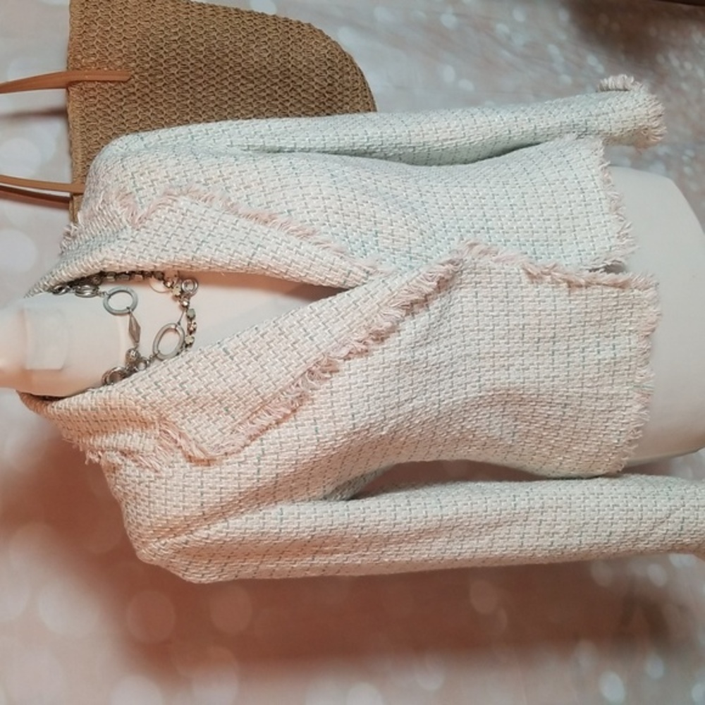 Bloomingdale's | Cream and Blue Tweed Suit Jacket Size 10P